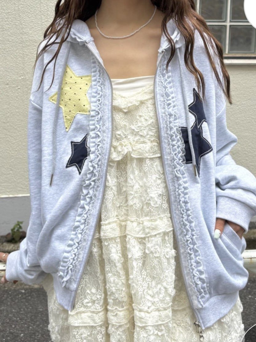 _odayak_'s tweet photo. ダブクロの星パーカーかわいすぎないかー🥹💫 https://t.co/pW1pqQVZA5