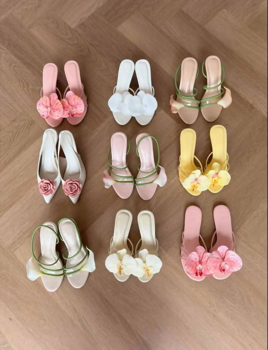 telcei's tweet photo. NEMU SANDAL TERCANTIK SEPANJANG MASA 😭🫵🌷 https://t.co/2ut1WQ5mAL
