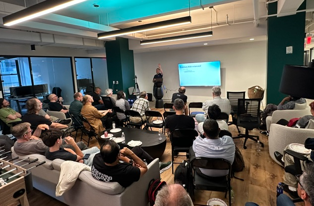 TeraSkycom1's tweet photo. Proud to have sponsored the latest nyjavasig meetup, featuring Simon Ritter, Deputy CTO at Azul.

Great technology starts with strong communities, and we’re happy to support the people building both.
#TeraSky #NYJavaSIG #JavaCommunity https://t.co/BHWklVLZ1f