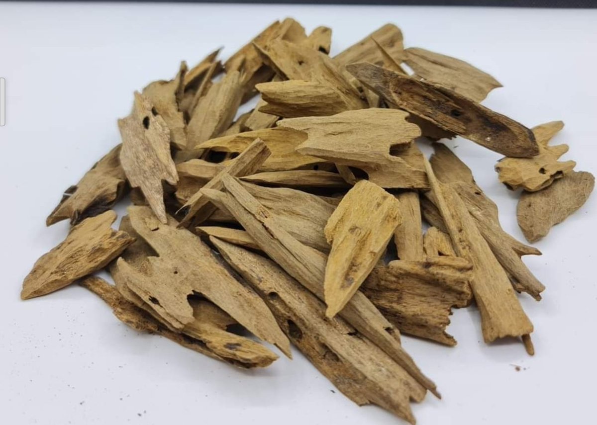 mashreq_me's tweet photo. All types of oud and incense from Vietnam are now available at excellent prices. 
Contact us on WhatsApp at +201200005175
 mashreqcompany@gmail.com https://t.co/TAKzczmJ1n