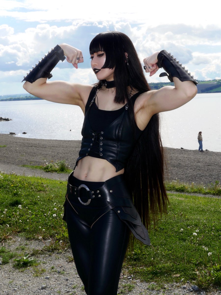 himari_tsuki's tweet photo. japanese muscle girl under a blue sky

青空の中の日本のマッスルガール https://t.co/TcXqxASju5