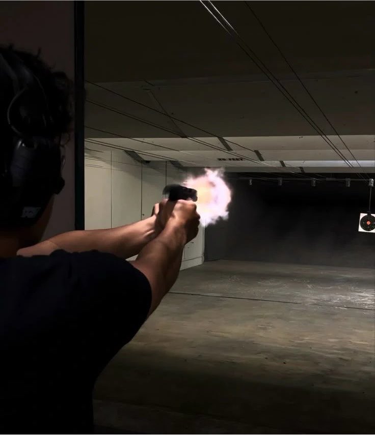 Didbob9's tweet photo. 🔫 https://t.co/4ldzhLF3F9