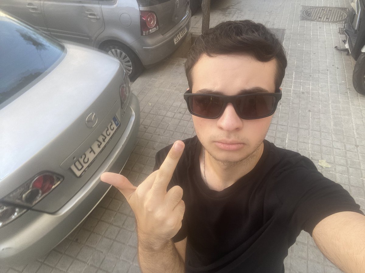 amoofdzz's tweet photo. ya es mediodía y algunos siguen mirando mis tweets sin hacer lo único que realmente llama mi atención 😏💸 https://t.co/SfdONzZuVM