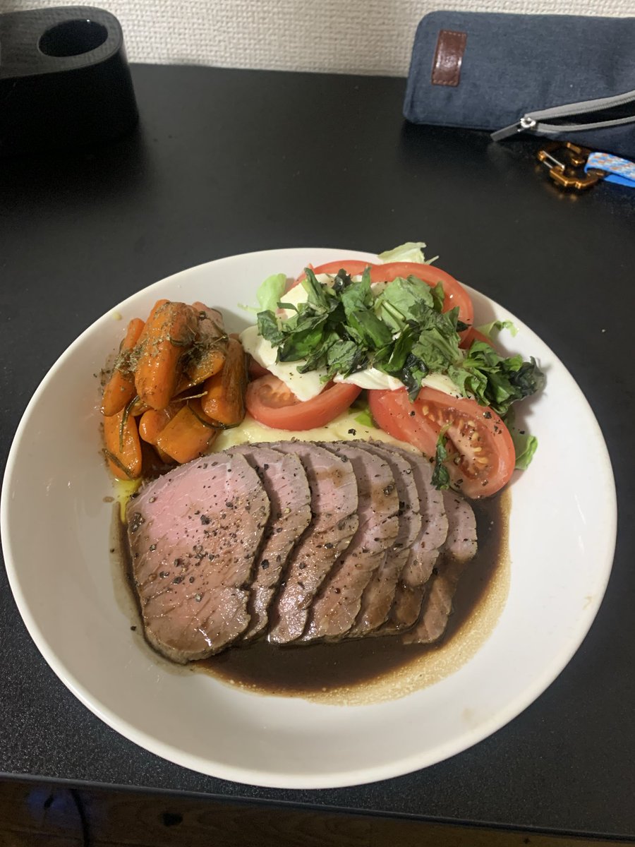 cager_game's tweet photo. てんこ盛りプレートになってもうたw https://t.co/wPT8vRQD8q