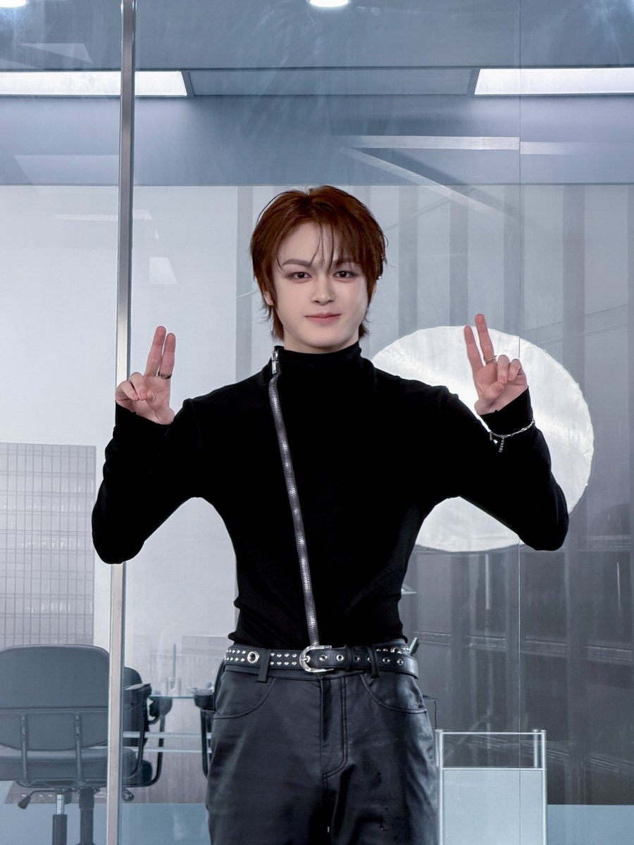 AEN_offcl's tweet photo. UNLOCKED PHOTO_X to Z MV

▶️ https://t.co/9mcgIuxEwg

#AEN #에이엔 #エイエン
#A_NEW_ERA_OF_NOW
#XtoZ
#UNLOCKED_PHOTO https://t.co/pkfg1ikCBm
