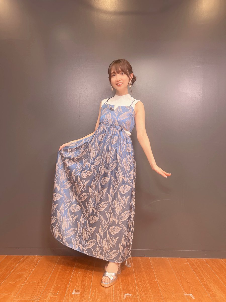 rumirumi_81pro's tweet photo. #オールワークスメイド Abema特番生放送、ありがとうございました🧹✨
3人で笑いっぱなしの1時間でした！！
アニメも折り返し地点。ここから新キャラも増えて新章が始まっていきます🩵
引き続きうちの世界一可愛いメイドのメロディをよろしくお願いしますね！
もちろん、ルシアナとレクトも！笑 https://t.co/iiHZpHd3CD