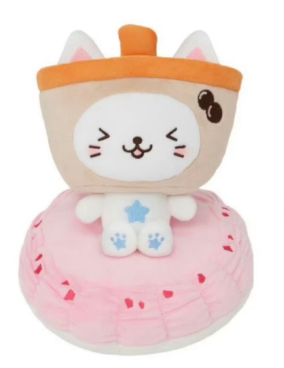 yusionholic's tweet photo. bubblenyang making papa yuchan’s wish of eating a donut from the middle come true :3 so cute :3 https://t.co/QHJNWDkf30