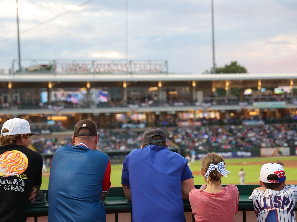 SBCubs's tweet photo. Extra baseball for the price of one!
Wednesday's game resumes at 5:35pm, gates at 5:30pm.
Enjoy Thirsty Thursday pricing for both games.
One ticket gets you both games, grab yours now! 🎟️ https://t.co/rkjd2MI14F https://t.co/V2socstP9L
