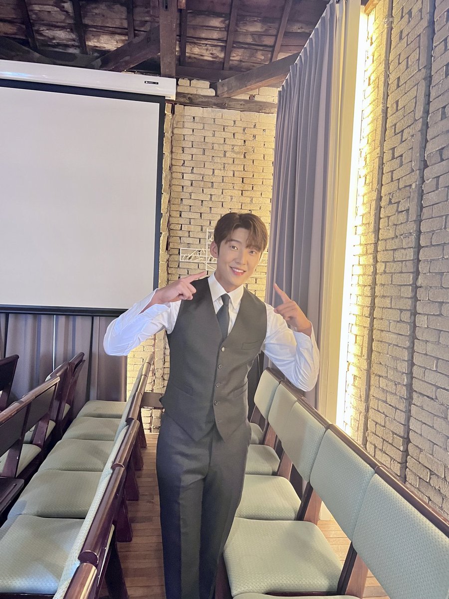 iiwhq's tweet photo. @koiitaku 남자를 찾는다고 들엇습니다만? 혹시 저여? https://t.co/YG2miVsy2g