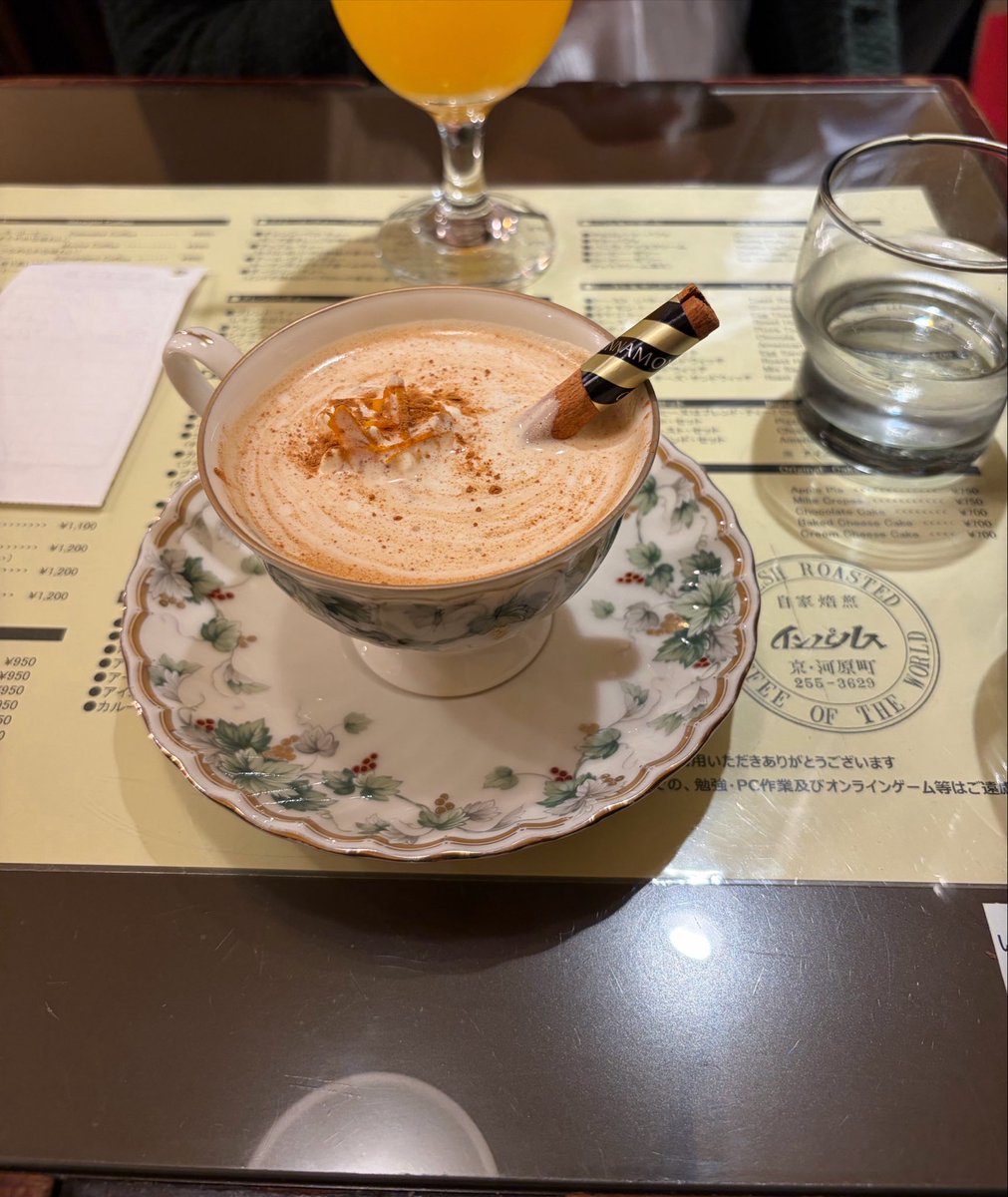 zt_txc's tweet photo. 三条とかいう街おしゃれすぎない？ https://t.co/uVFitfhewg