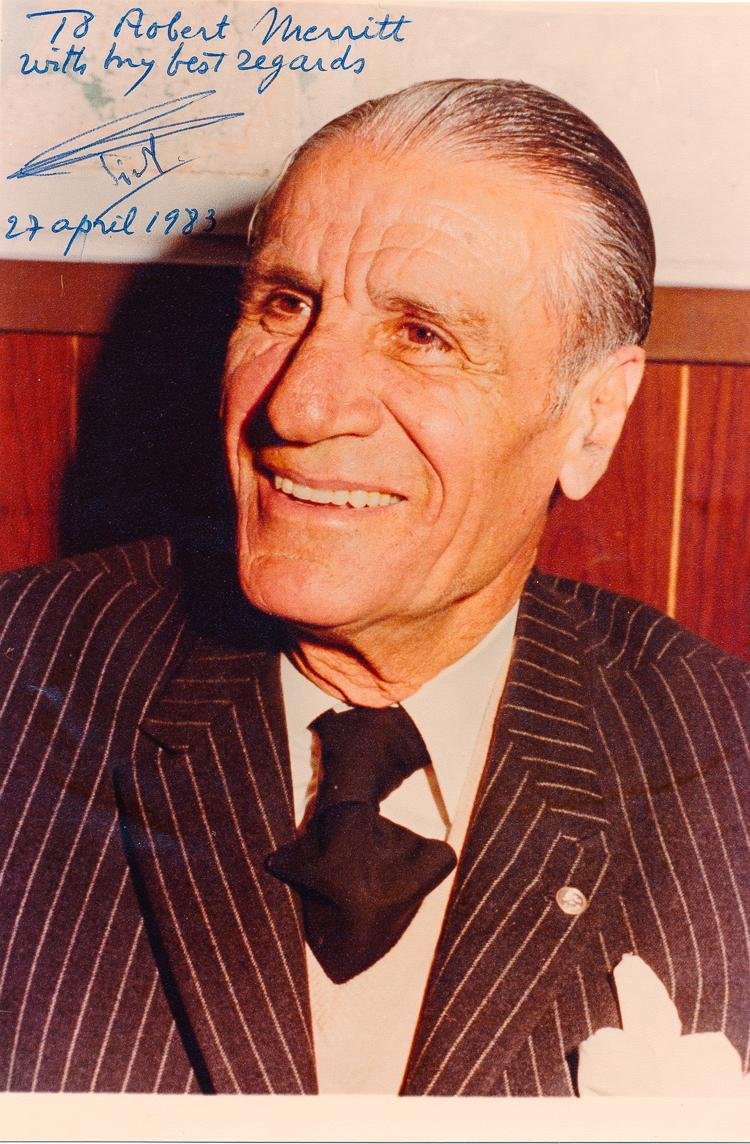 Lothric961's tweet photo. The Godfather, Pierre Gemayel 🇱🇧🌲💚 https://t.co/aO8zApMYbR