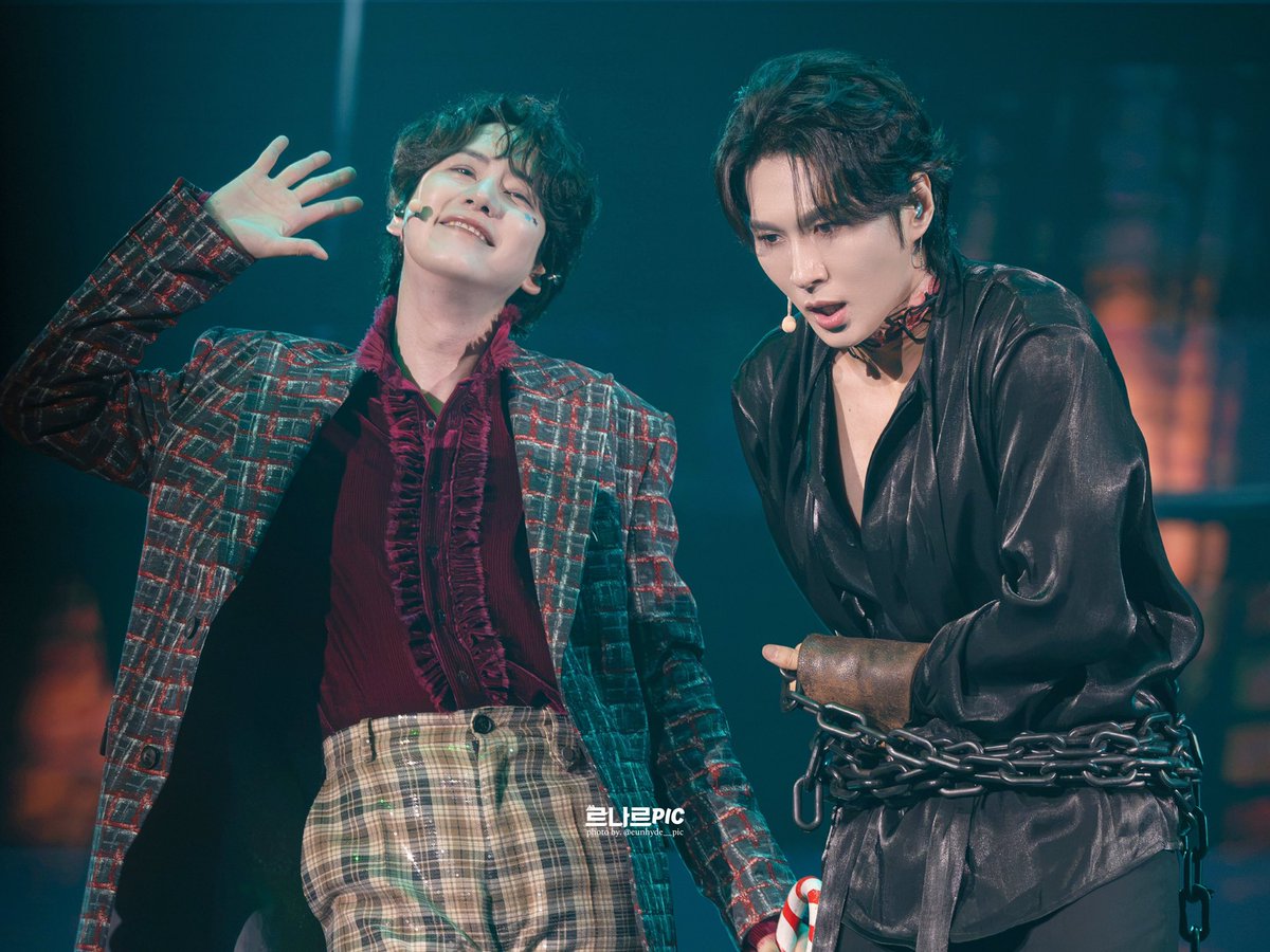 euncrazygirl's tweet photo. 조규규 쟠 싫어하는거 맞음? 그 누구보다 즐기는것같은데 https://t.co/Pa3pY0HUxv