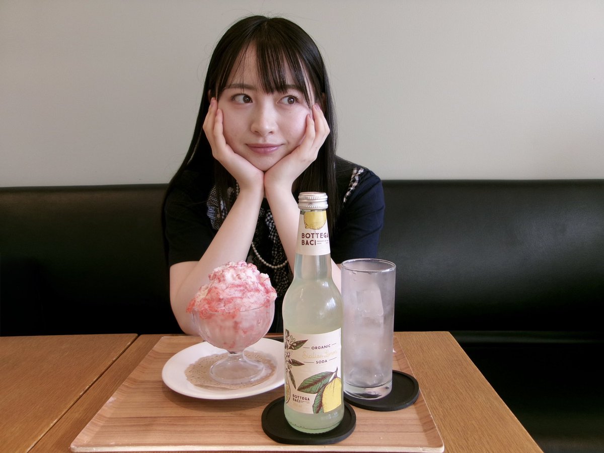 sonohara_staff's tweet photo. ずっと行きたかった
『ロン・ミュエク展』へ✨
どの彫刻作品も迫力があり見ていると吸い込まれそうになる空間👀
塗り絵コーナーもあったので私も塗ってみました🎨
帰宅後も余韻に包まれていたよ
そして苺かき氷🍧にレモンサイダー🍋もとても美味しく幸せな一日でした♪ https://t.co/2YmLdfdANd