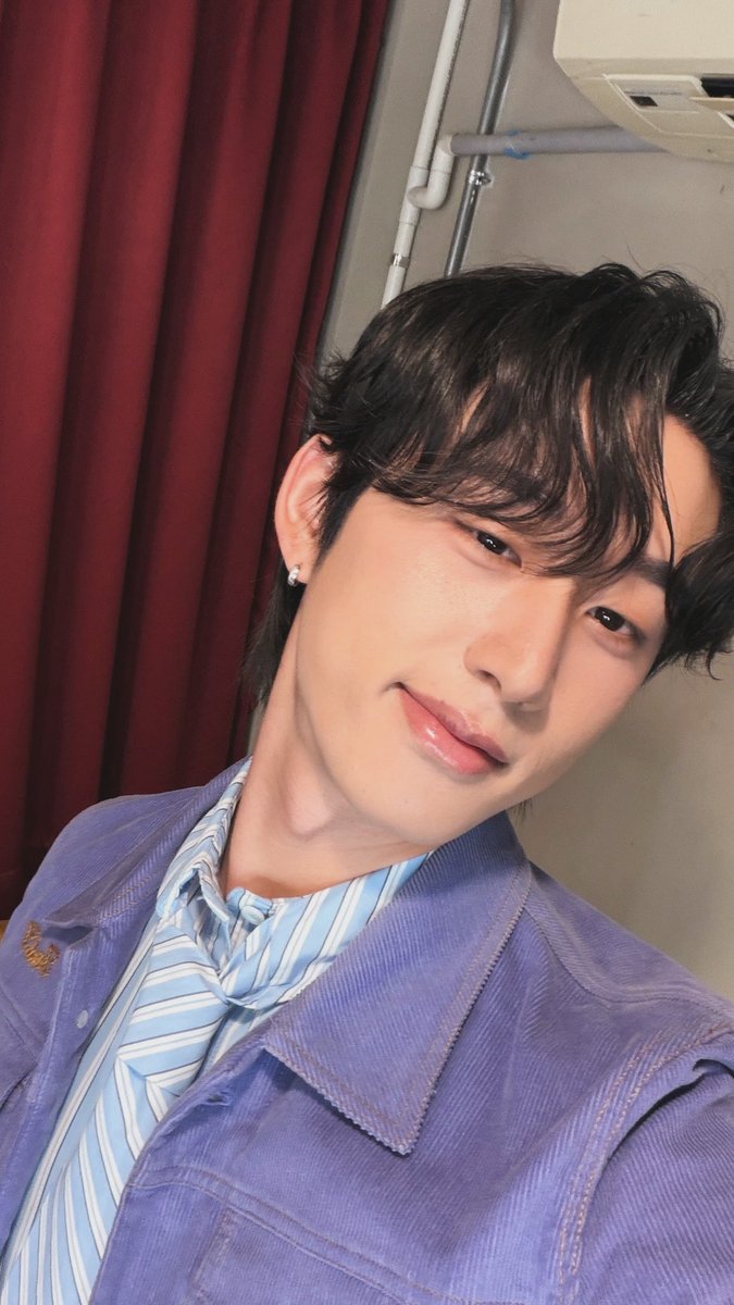 harxeuphoria's tweet photo. est in purple and blue 😭💜🩵

EST IN FANTA FANTASIES 
#FantaFantasiesLivexEst #est_rvp https://t.co/PlgCXfCqJW