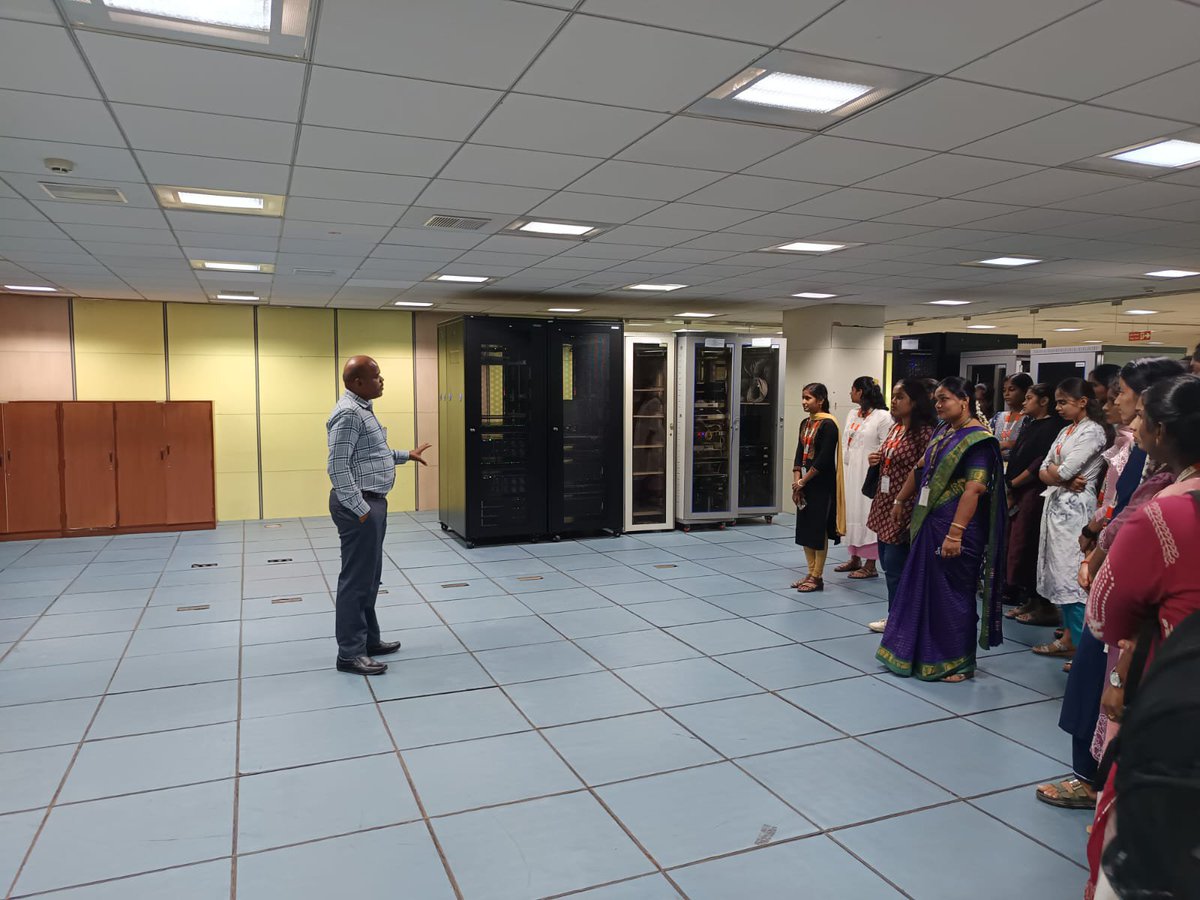 STPIChennai's tweet photo. Engineering students from Jeppiaar University,Chennai visited STPI-Chennai on 06.08.26 as part of an Industrial visit. The students gained valuable insights into STPI’s role, Technical Services &amp; initiatives supporting the IT industry &amp; startup ecosystem.

 #IndustrialVisit https://t.co/SQEovHs2UD