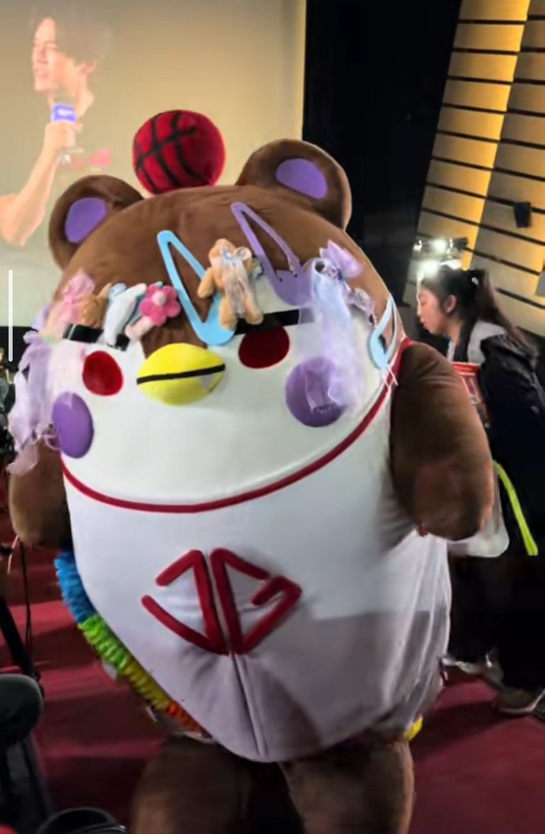 gwn_fans's tweet photo. U look so cute.         I know 😏 https://t.co/pRhtLD1K7G