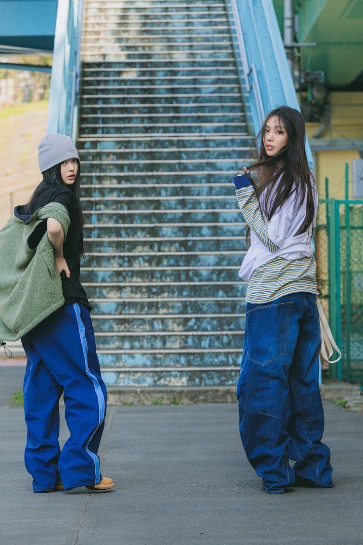masshirohae's tweet photo. 호주상여자 162 언니랑 한국여고생 170 동생 조합 좋음 https://t.co/mNlIapDqDb