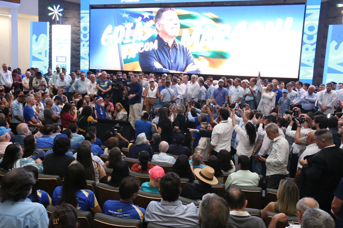 PSDBoficial's tweet photo. Marconi Perillo é o candidato do PSDB ao Governo de Goiás. 

Em uma convenção marcada pela mobilização de filiados, lideranças e apoiadores, o PSDB oficializou o nome de Marconi Perillo para disputar novamente o Governo do Estado.

Com a presença da militância tucana, o encontro reafirmou a força de um projeto construído ao longo de uma trajetória de gestão e compromisso com os goianos. Durante a convenção, Marconi destacou que a caminhada será baseada em diálogo, propostas e na apresentação de um projeto para o futuro de Goiás.

A convenção também homologou as chapas proporcionais que vão representar o partido na disputa por cadeiras na Câmara Federal e na Assembleia Legislativa de Goiás.

#PSDB #Goiás #MarconiPerillo #Política