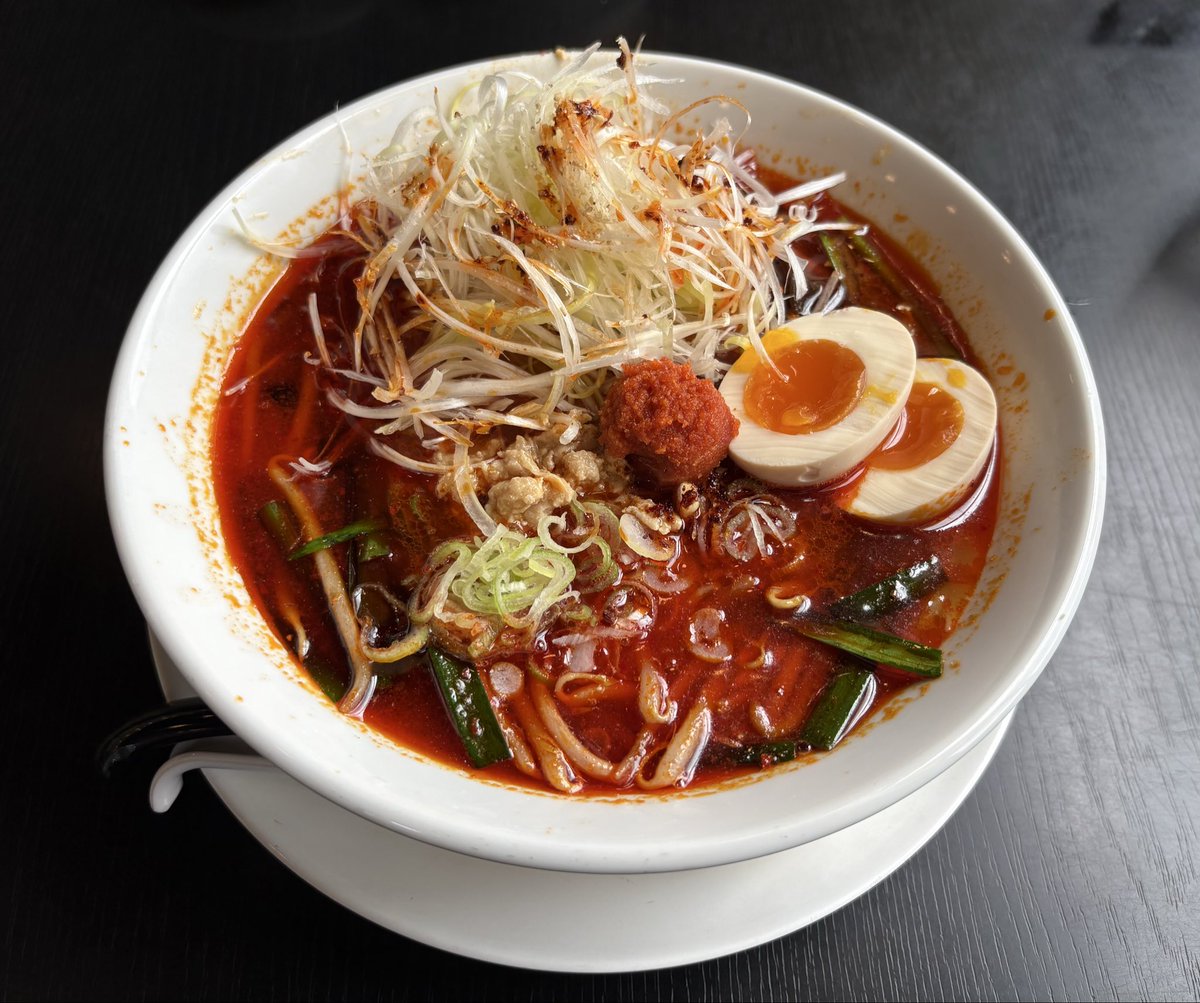 mari2_gt's tweet photo. 辛いの食べてる時ってむせないようにあんまりズルズル啜らないようにしてるんだけど、失敗しておもいっきりむせちゃうの恥ずかしいんだ……けど今日久しぶりにやってしまったんだよね……でも好きだから食べるんだよね😋 https://t.co/7ev9C9F5Qk