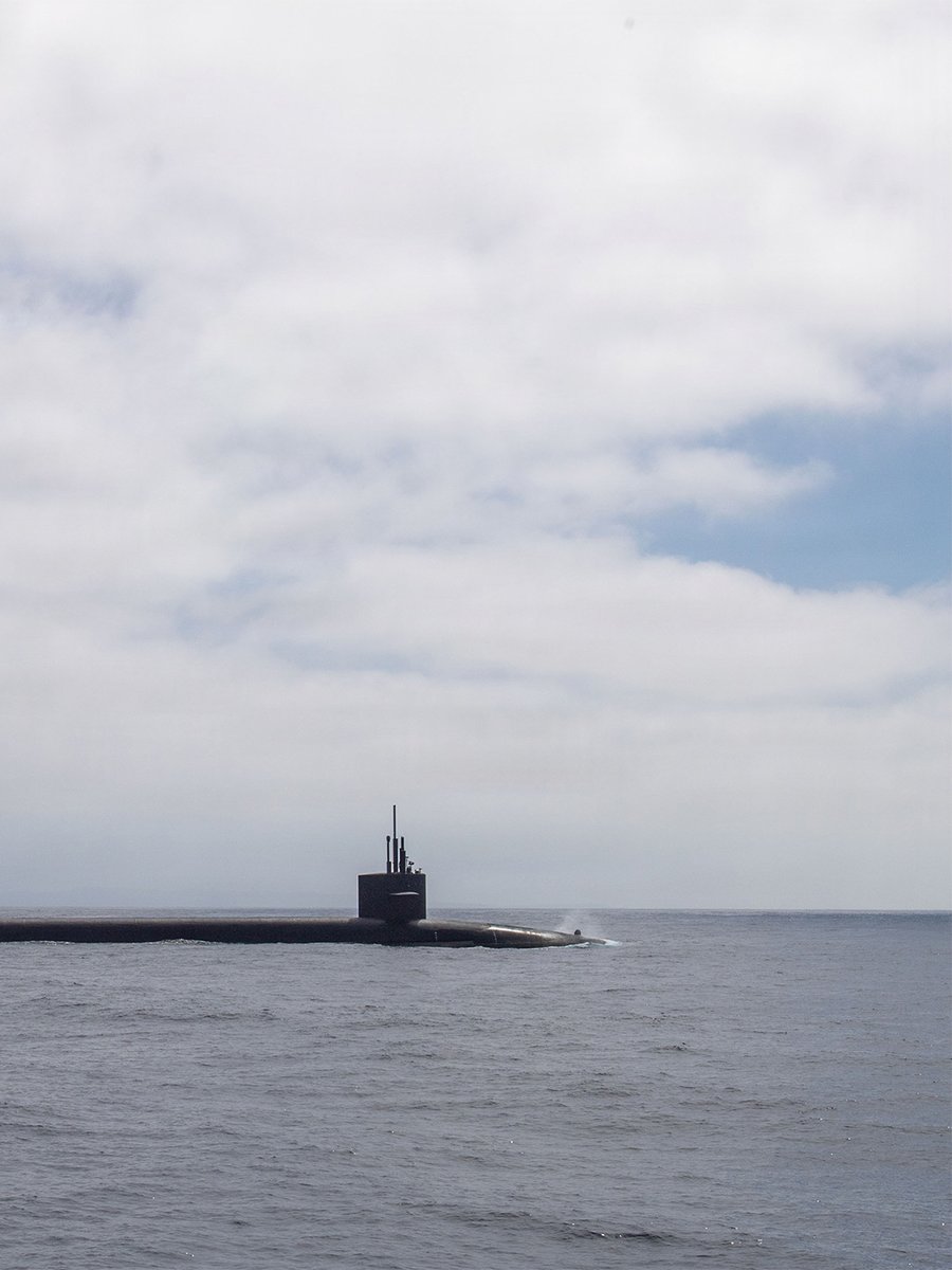 USNavy tweet picture