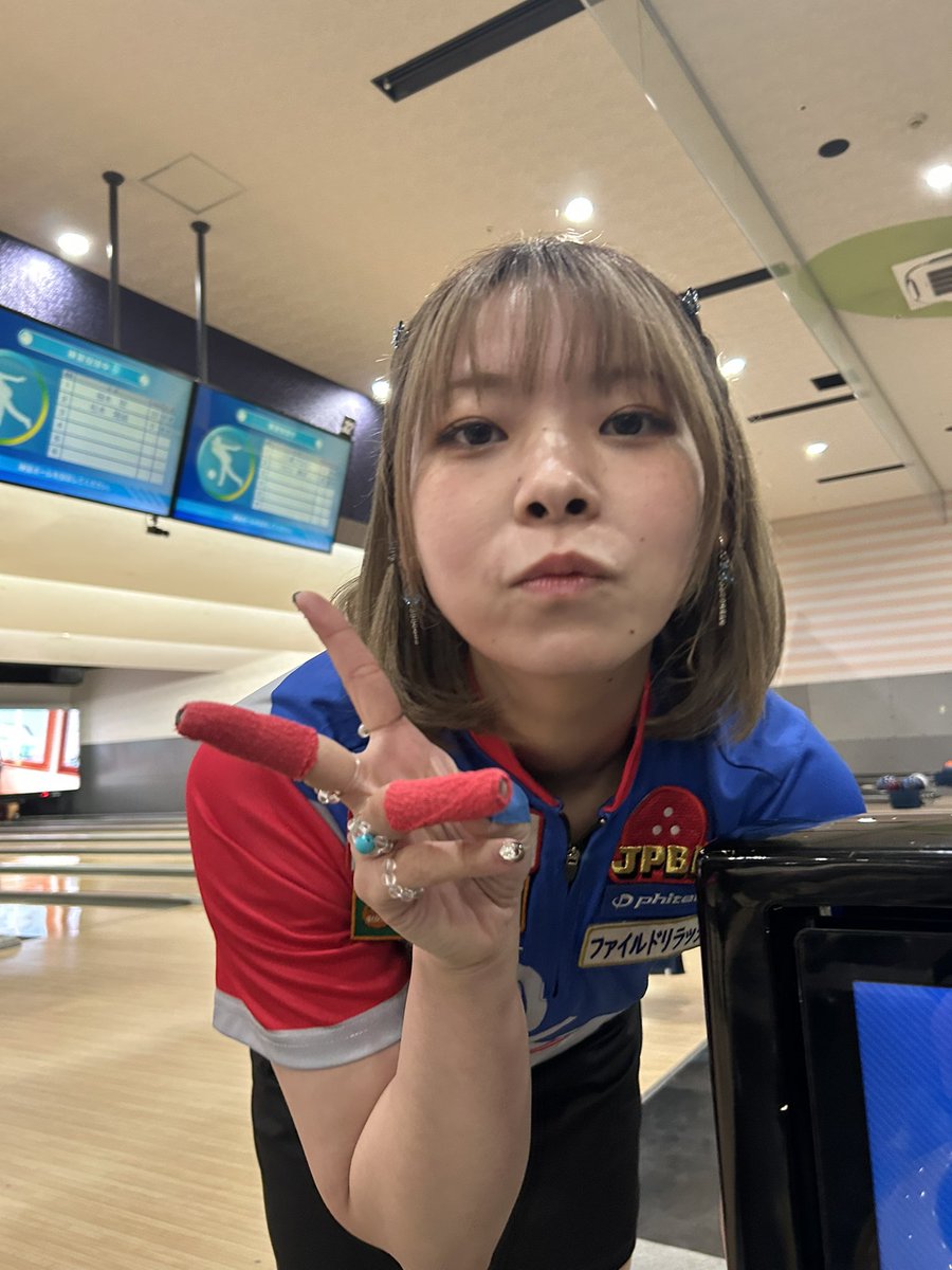 pengin255's tweet photo. 三浦美里プロチャレに参加しました。
昼の部は完封するかと思うぐらい上手でした。
また、出直して何処かでリベンジですかねー。
#三浦美里プロ　#ラウンドワン和歌山 https://t.co/djSZysA3U6