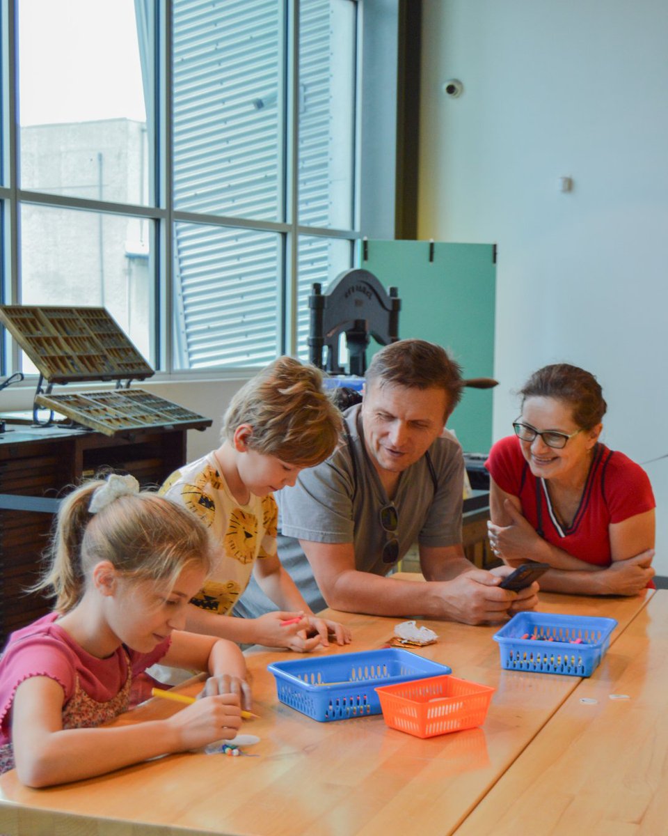 cademuseum's tweet photo. A special thank you to @OelrichInc for sponsoring our Community Day last weekend and our community partners who joined us 🧡 @ChildrenAlachua, @IqFiber and @GNVThrives/Dolly Parton's Imagination Library.

#Inventivity https://t.co/xzGsyhYbWN