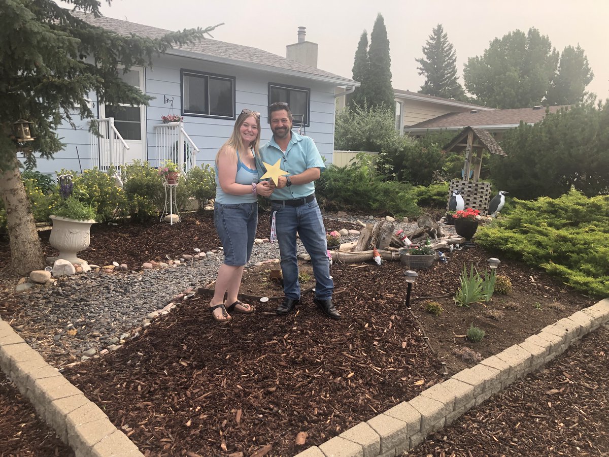 DiscoverItHere's tweet photo. More amazing front yards to share! Get a GOLD STAR for your front yard be registering on our website at https://t.co/u4Uuc2iKef  

Best Front Forward is a biodiversity and beautification campaign to thank residents who have amazing front yards full of life and sustainability! https://t.co/fgTBTxPrM7