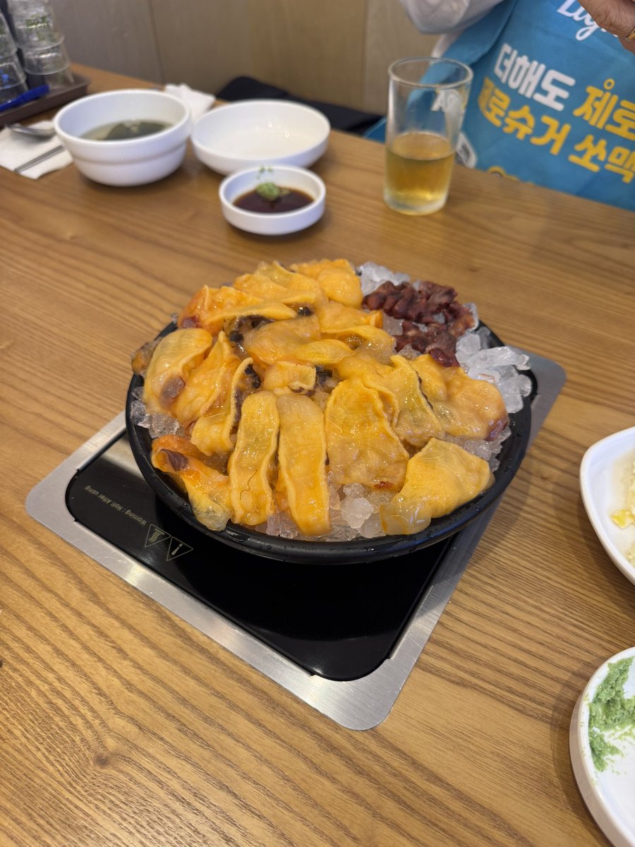 Minsooseong7's tweet photo. 時々会社で打ち上げをして後電車で日本人の観光客を見ます。
ぜひこんなかたにも韓国が楽しいな思い出あることができますよをに https://t.co/GTi3FIn5sV