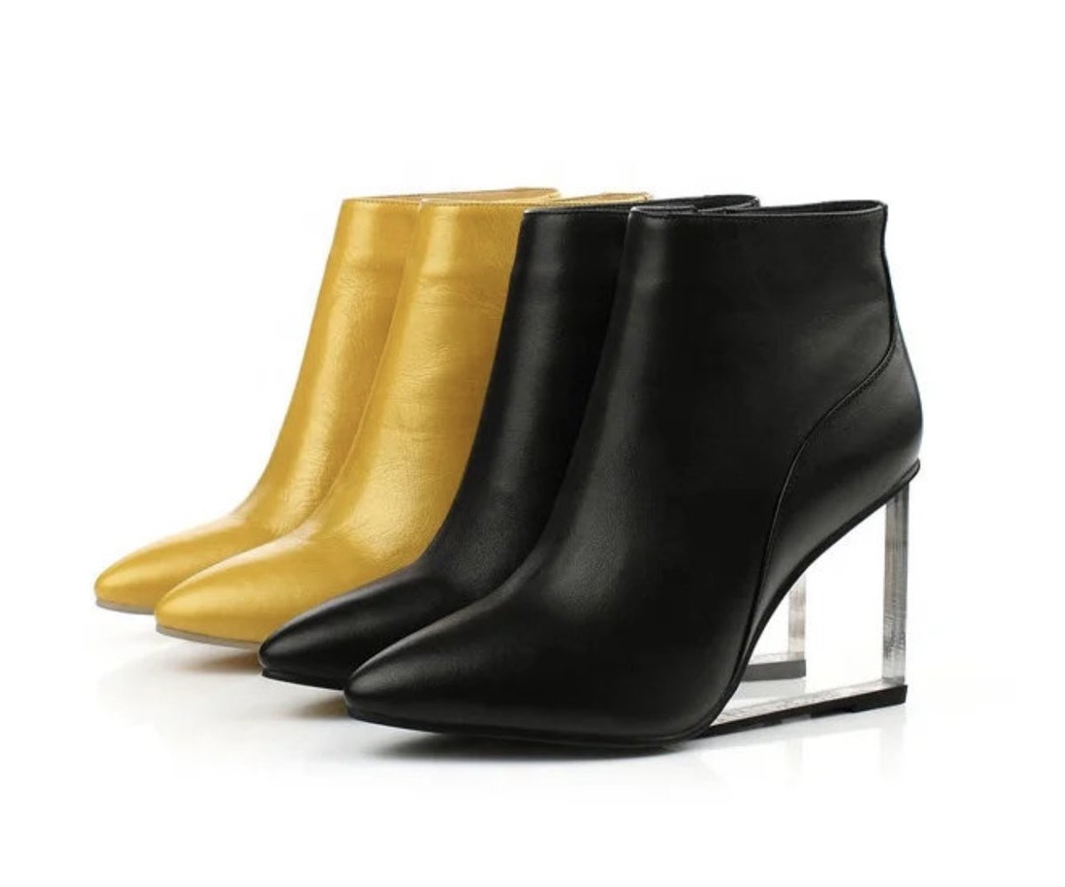 Calis_Boutique's tweet photo. Step into confidence with our Fashion Leather Clear High Heel Ankle Boots! Elevate every outfit with bold style. Are you ready to turn heads wherever you go? #ankleboots https://t.co/3WMm1Xxj2Q https://t.co/uSYq0QAFal