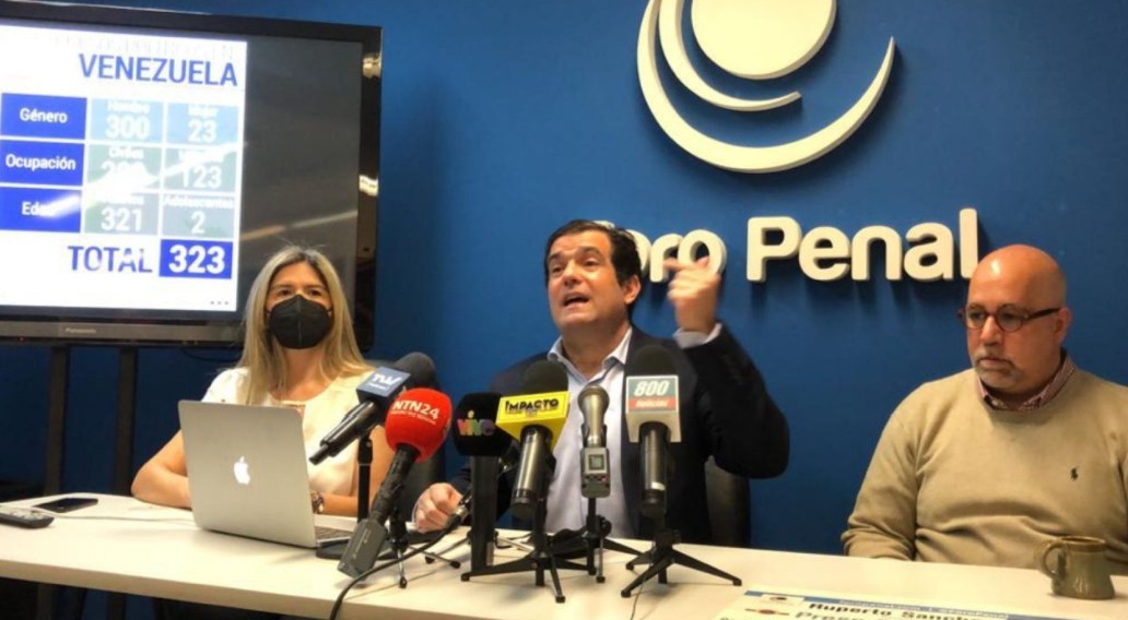 Diario_ElTiempo's tweet photo. #ElDíaEnVzla Foro Penal exige la liberación inmediata de 40 extranjeros detenidos por motivos políticos en Venezuela https://t.co/I9IPQxOnJm https://t.co/j0AdjaMDzL