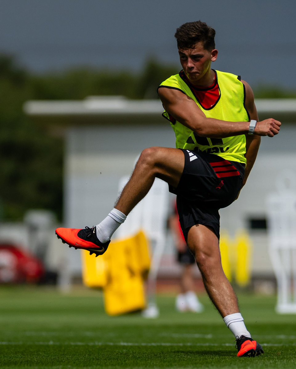 8runofernandes's tweet photo. Shea Lacey 
#MUFC https://t.co/Ve9ziBMwUi
