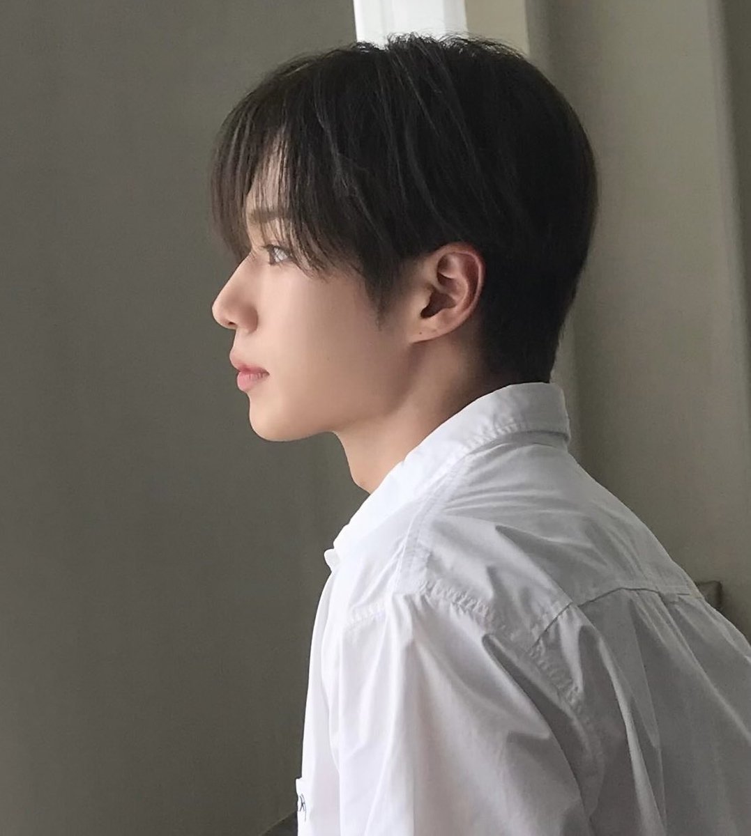 _pegboard's tweet photo. 나 힘들다… https://t.co/aMhwCnLJi8