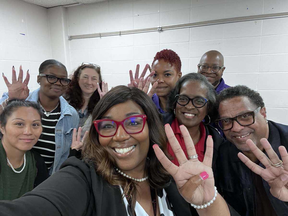 DrWynneLaToya's tweet photo. Guess who I am learning with this morning???? It’s the @LewisMS_AISD ELA TEAM! We are learning how to select the right excerpt to model in our response journals with our students!! #LEADLearner #TheFantastic4 Let’s GO!! I can’t wait to see it in action in our classrooms! https://t.co/ZNDzAti4Po