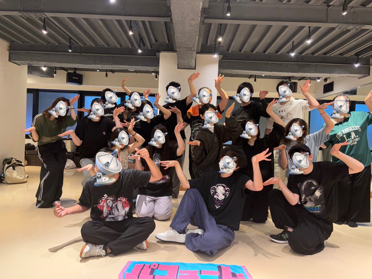 prfmDanceLesson's tweet photo. みんなでソーラ・ウィンド②！📡🪐
2公演しかなかったネビュラepisode TOKYO DOMEの曲が踊れるの、嬉しいですよね🥹

次回8/20(木)20:00~、ソーラ・ウィンド最終回です！
お盆明け、残暑厳しいかもしれませんが踊りましょう✌️
空き枠がありましたらこちらの垢で告知します〜📢 https://t.co/COqs0gZWUz