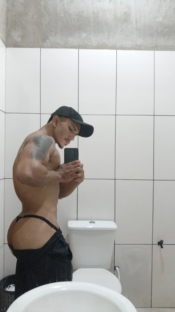 Bruunn0000's tweet photo. Depois de um treino de glúteo https://t.co/KdeLrJKYtQ