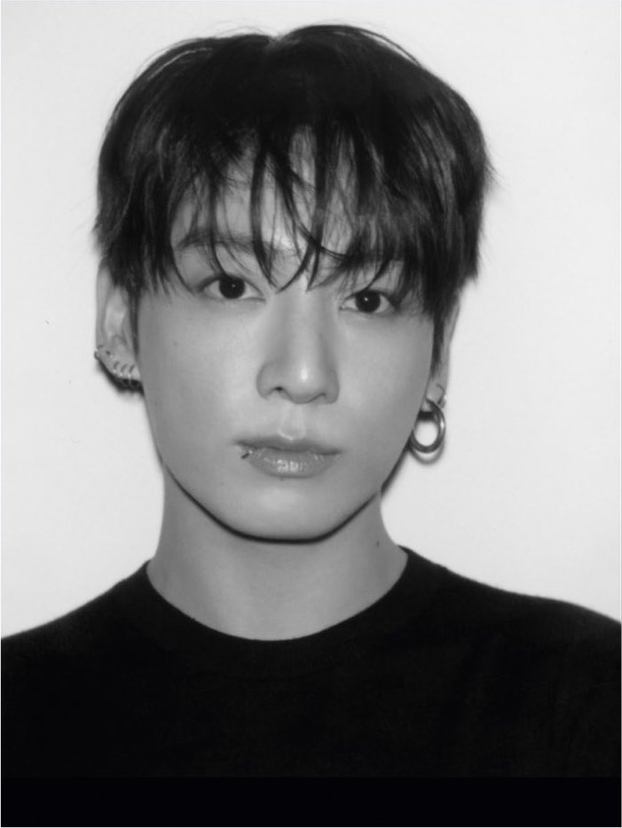 homeisjungkook's tweet photo. OUR GORGEOUS JUNGKOOK FOR CHANEL BEAUTY

#JungkookForChanelBeauty
#JUNGKOOKxCHANEL https://t.co/CRL9p1XSBG