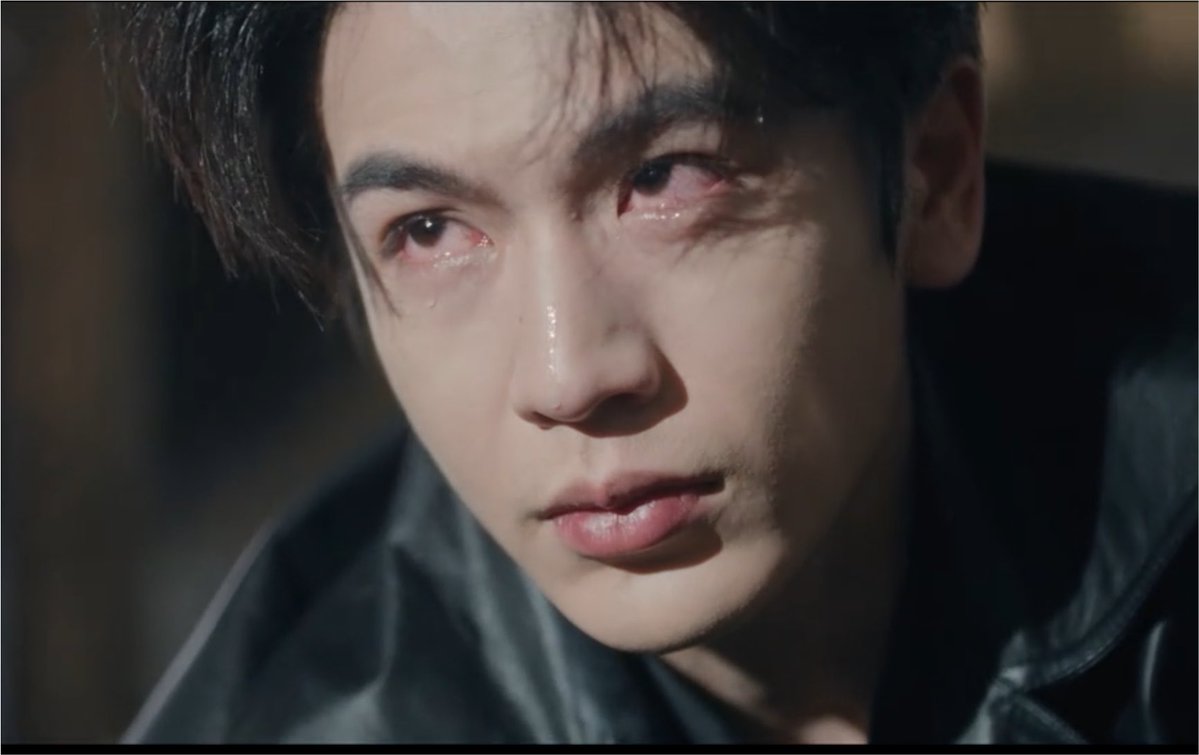 thatyappergrace's tweet photo. I have so many things to say about #Overdo you’re gonna have to deal with me for months. 

But how can he serve face card even in the most difficult situations? 🫣 I was crying badly (like BADLY) but also kinda wet SORRY 

#ZhangLinghe https://t.co/CFbsnhJThQ