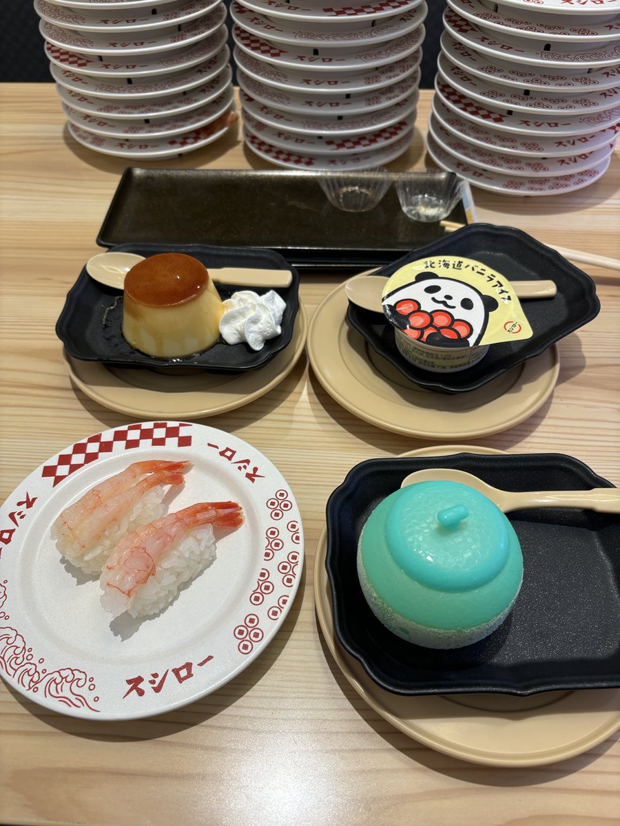 QYemus's tweet photo. トータル30皿食べましたぁ笑笑 https://t.co/4NZksHAiJw