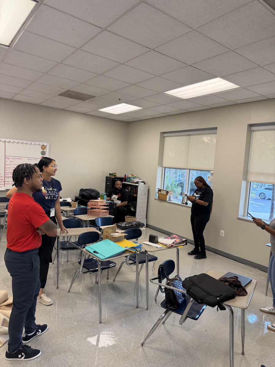 bc_sanai's tweet photo. 5th &amp; 6th Grade teachers collaborating &amp; preparing for the school year ⭐️ 

@FriendshipPCS @FPCS_Woodridge 

#FPCSWD
#FriendshipsJourneyto30 
#OneFriendship
#AspireMore https://t.co/td6aUTiLCg