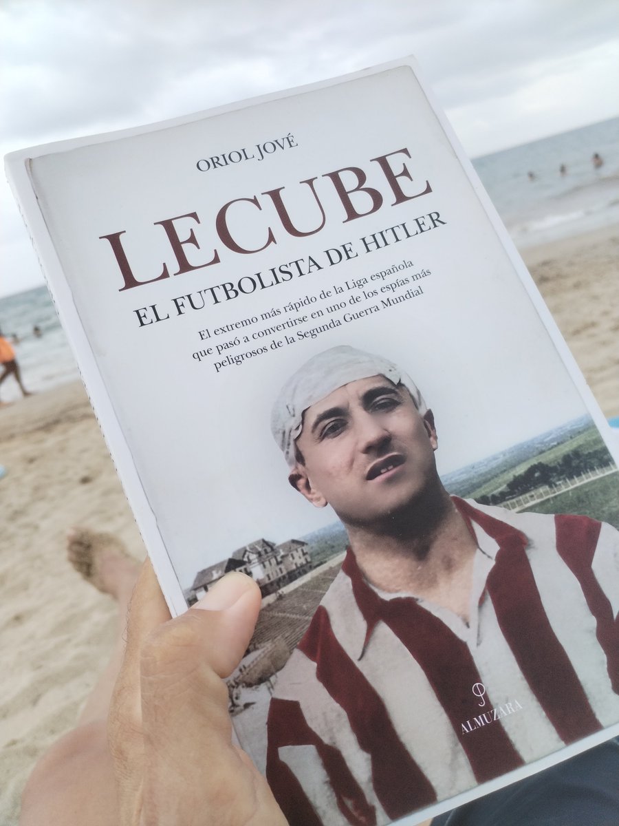 LoNatxete's tweet photo. Quina història la del Malograt i desde Avui per mi, admirat #Lecube 🙆🏻♂️.
En lo personal un tio dur com el ferro, en lo esportiu , sens dubte, un adelantat al seu temps .
Gràcies @OriolJove per compartir la història i la feinada de confeccionar-la. (1/2) https://t.co/uyUoVX2A8G