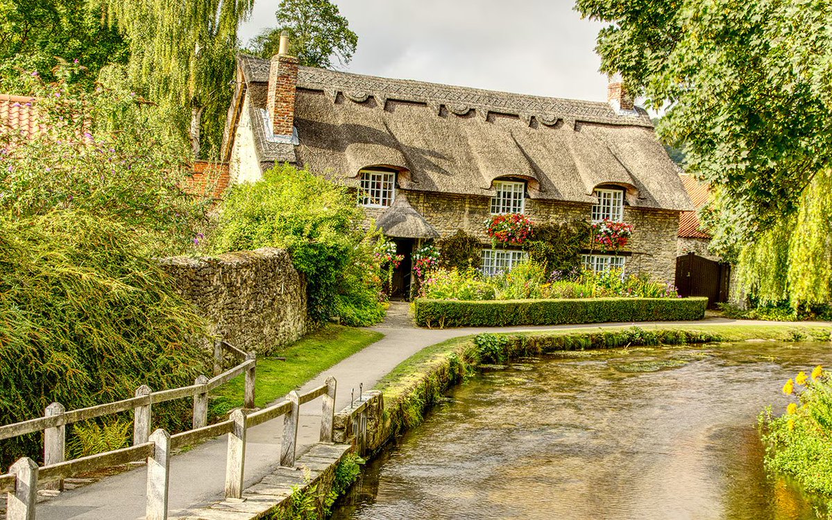 JoshFerme's tweet photo. For those of you who prefer photos of real English villages. https://t.co/GGqjkchAhM
