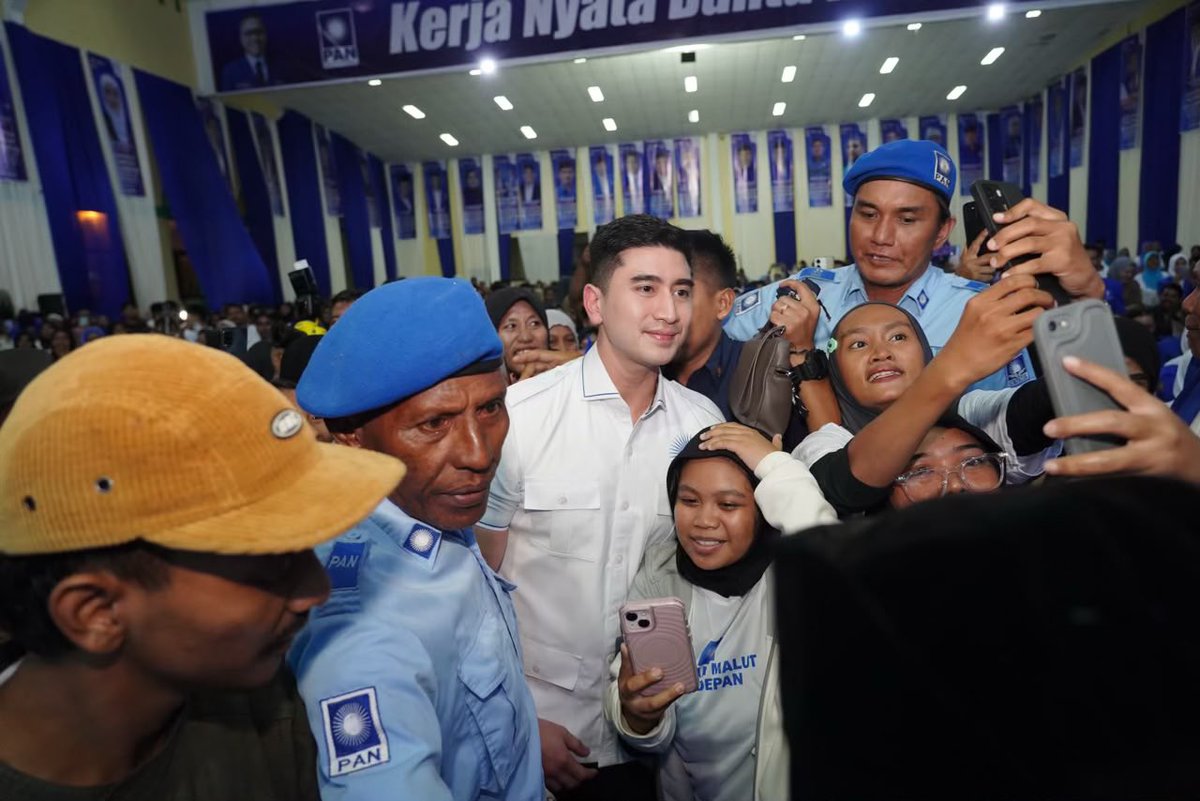 BramastaVerrell's tweet photo. Mengawali bulan Agustus dengan kembali pulang.

Barangkali, rumah bukan sekadar tempat untuk kembali, tetapi tempat di mana kepercayaan terus dirawat dari waktu ke waktu. https://t.co/psnwJDYKqp
