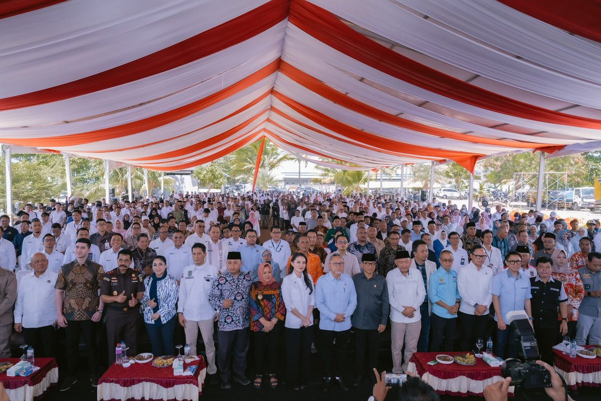 BramastaVerrell's tweet photo. Mengawali bulan Agustus dengan kembali pulang.

Barangkali, rumah bukan sekadar tempat untuk kembali, tetapi tempat di mana kepercayaan terus dirawat dari waktu ke waktu. https://t.co/psnwJDYKqp