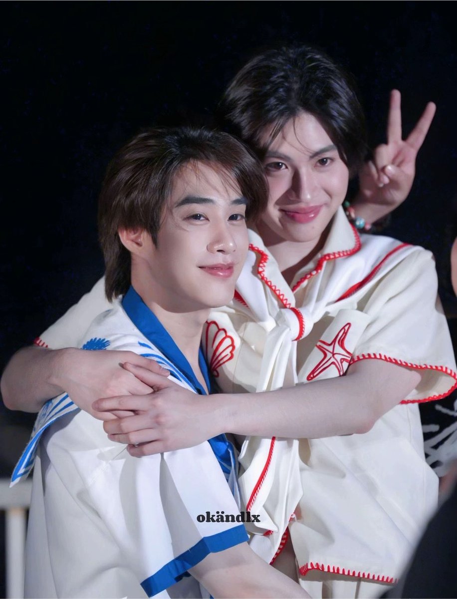 mellopii_'s tweet photo. This is literally the softest pic of them!! 🤧  #tlefirstone https://t.co/ktE8pY4WAn