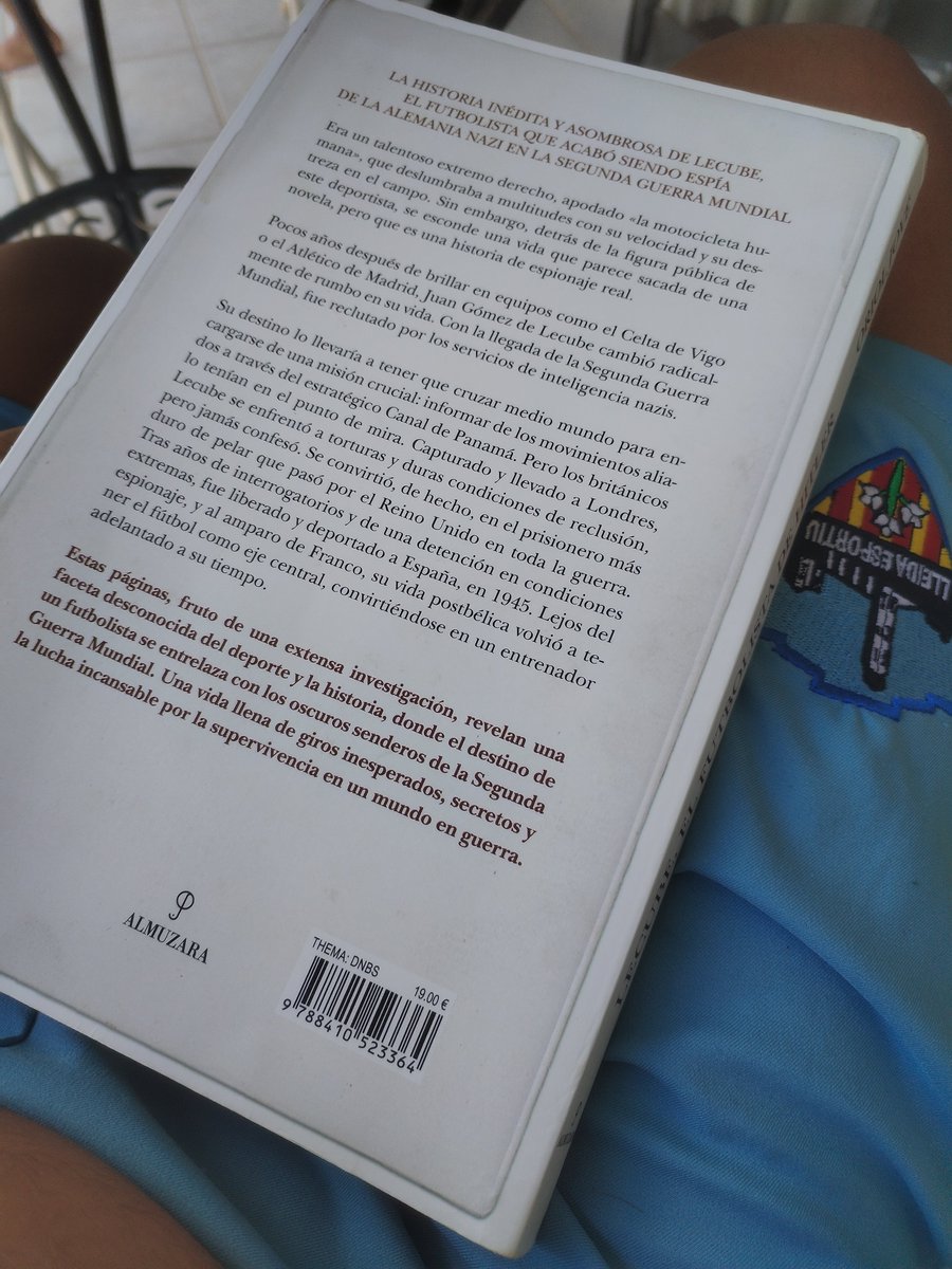 LoNatxete's tweet photo. Quina història la del Malograt i desde Avui per mi, admirat #Lecube 🙆🏻♂️.
En lo personal un tio dur com el ferro, en lo esportiu , sens dubte, un adelantat al seu temps .
Gràcies @OriolJove per compartir la història i la feinada de confeccionar-la. (1/2) https://t.co/uyUoVX2A8G