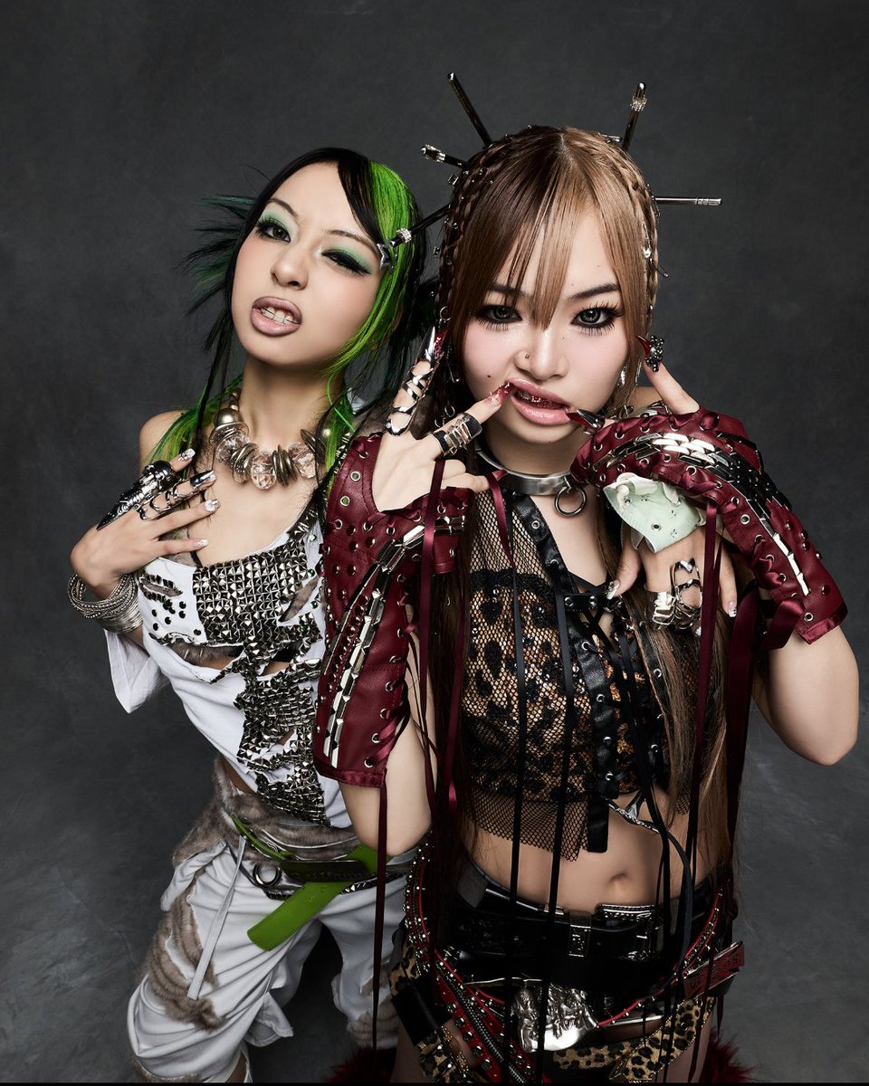 NLM__official's tweet photo. NO LABEL ARTISTS
"TAKARA"
#ASHA #KOKONA

@TAKARA_BRAVE 

#TAKARA #NOLABELARTISTS https://t.co/CnGFEWY84u