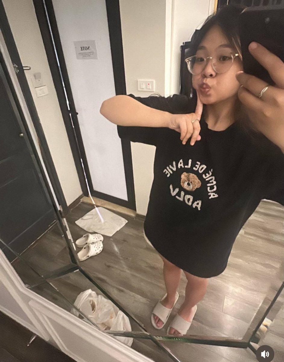 congdongxeom18's tweet photo. Em cún đang 🔥 

Full https://t.co/gm9lcILIz4 https://t.co/RfQSjUB8SU