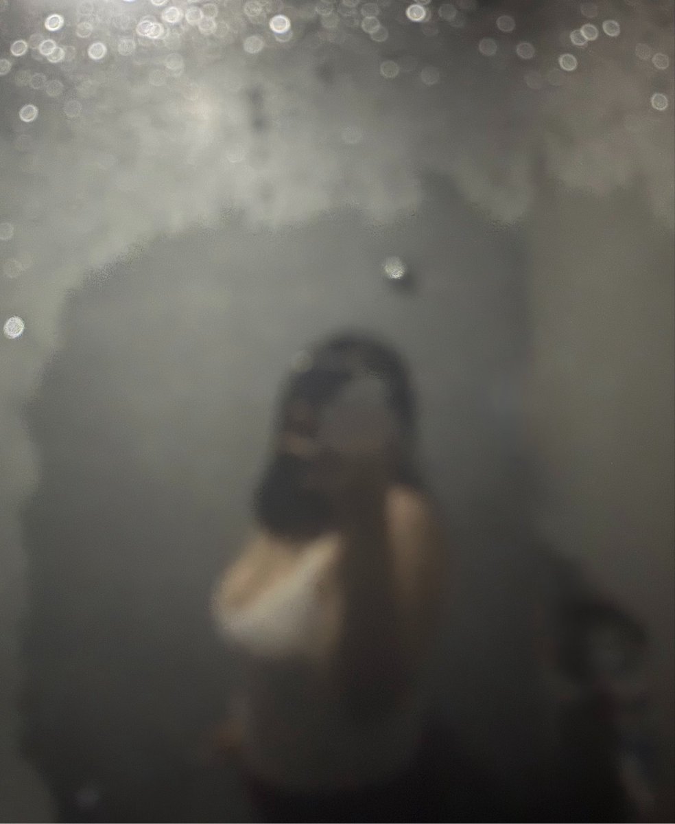 sabyysz's tweet photo. blurry https://t.co/apvt05XBFD
