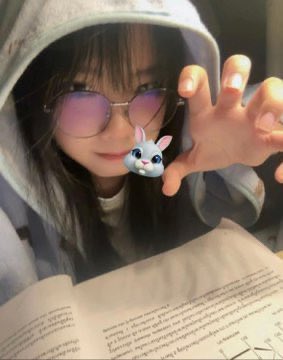 jinexecsuit's tweet photo. 谁说要锐评我高中生16岁的福的啊？

我直接发啦！！要的来！❤️

看完不许说黑就行！！😝 https://t.co/6Uvf5KPDBN