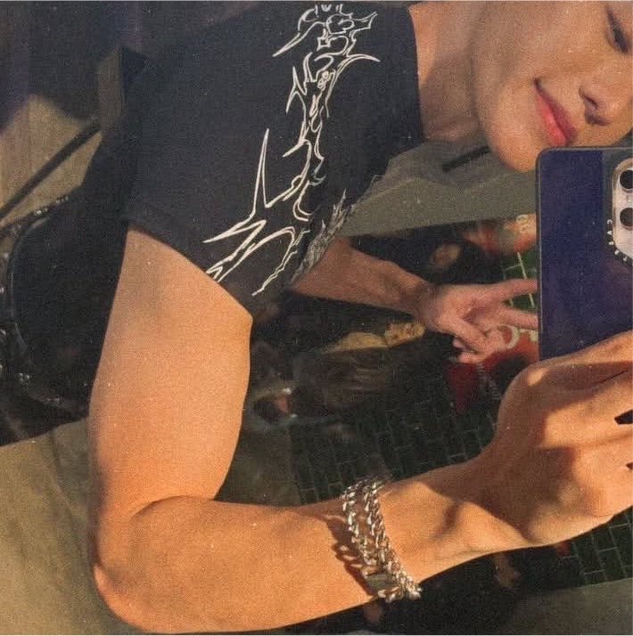 smontumtum's tweet photo. “เทสมาก” ไม่ใช่กระจกวิเศษยังบอกเลยว่าเทสมาก ละแกดูหุ่นชี เอวบางกรอบ แม่ะว่าเอวเล็กกว่า 28 แล้วมั้ยนั่น ฮรืออออ🤌🏻🤌🏻🤌🏻

#เดอะบอยอินซอยปาร์ตี้
#MensFolioThailand
#ออฟโรด #offroadKTP #OFFROAD https://t.co/ytb2jncHwo